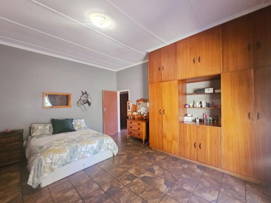 4 Bedroom Property for Sale in Dewetsdorp Free State